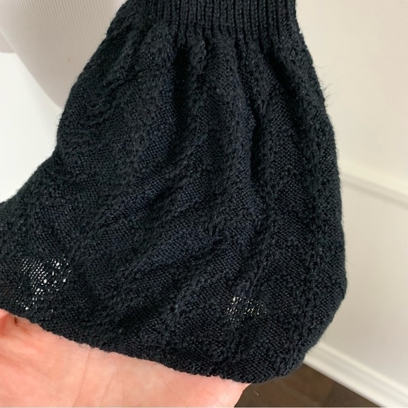 Urban Outfitters Long Bell Sleeve Ribbed Knit V Neck Crop Top - Picture 5 of 16